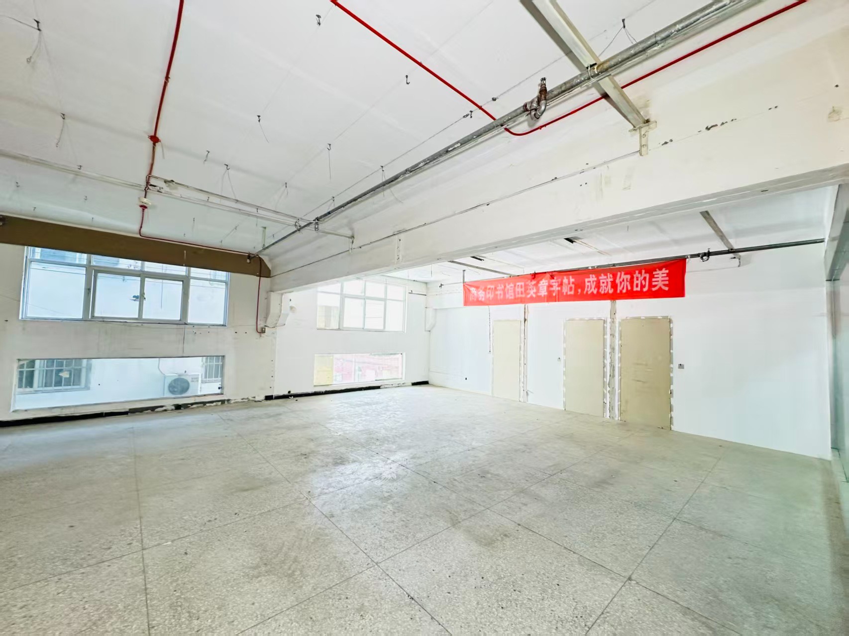 丽春路春都路副食文化园 OPC·AI产业园 以空间承载创新，以AI驱动未来。